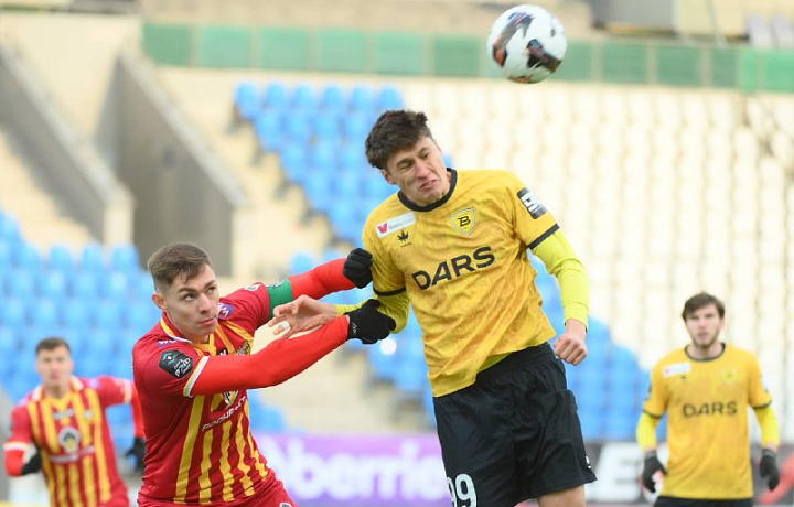 Тульский «Арсенал» после первого тайма играет вничью с ульяновской «Волгой»