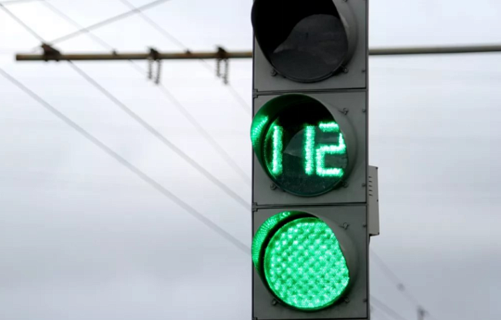 В Туле на пересечении Московского шоссе и Ключевой заработает новый светофор