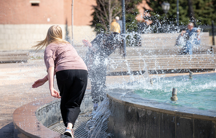 Врач рассказал, как сохранить здоровье ребенка в период кишечных инфекций