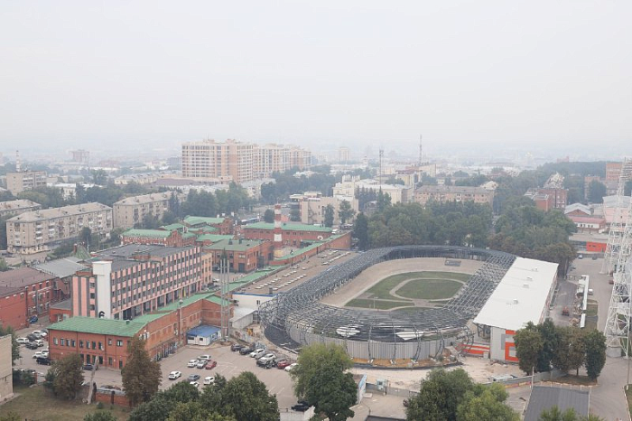 Запах гари под белым покрывалом: смог с лесных пожаров накрыл Тулу, фоторепортаж с 21 этажа