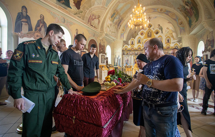 «Санёк» – знакомые погибшего на Украине 19-летнего военного из Дубны рассказали о его жизни