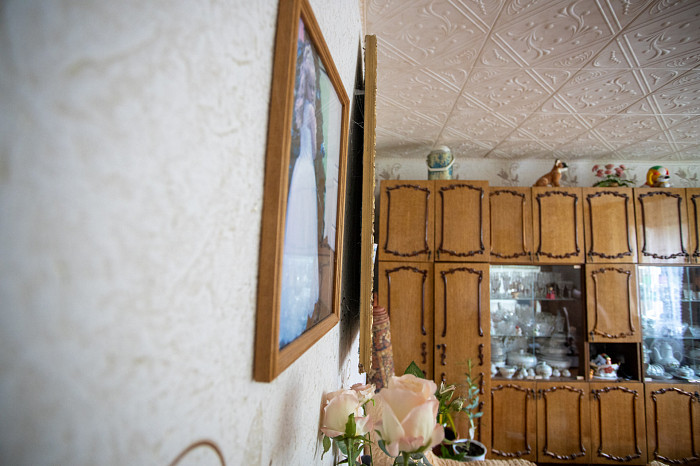 «Дыры в стенах закрываем куртками»: как жители аварийного дома в Щекинском районе пять лет ждут расселения