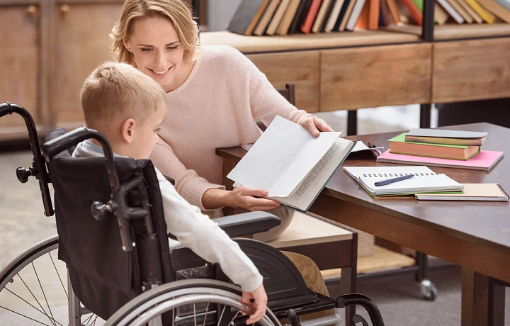 С начала 2025 года тулякам с детьми-инвалидами оплачено более 17,5 тысяч дополнительных выходных