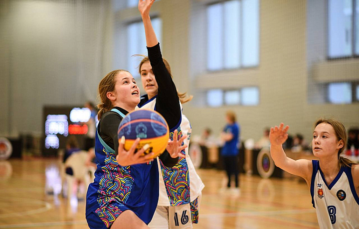 Тульские спортсменки победили в суперфинале Открытой молодежной баскетбольной лиги