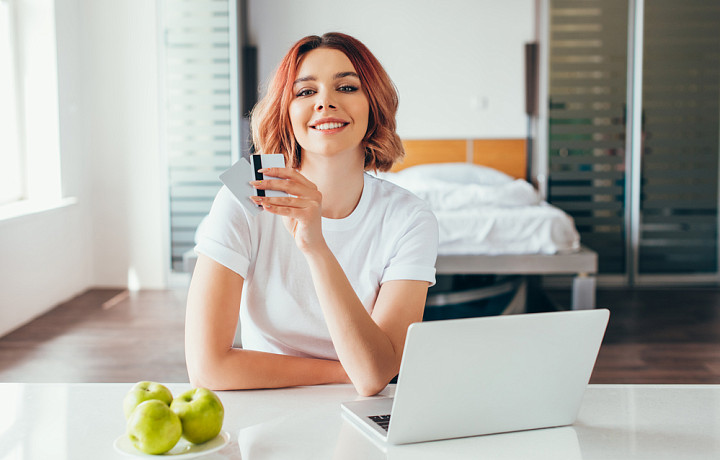 Зарплата специалистов рекламы выросла до 65,1 тысяч рублей в Тульской области