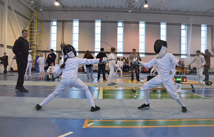 В Туле прошло первенство Тульской области по фехтованию на шпагах