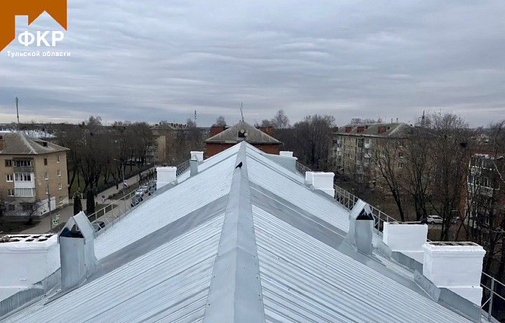 В Щёкине привели в порядок крышу, обрушившуюся минувшей зимой