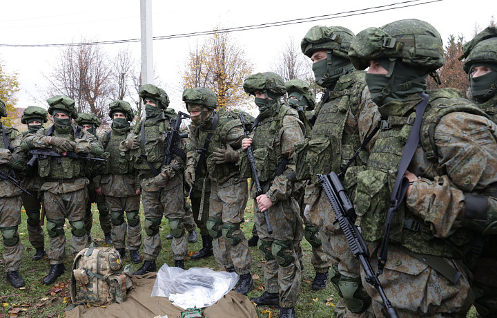 Мобилизованным тулякам, проходящим подготовку в Рязанской области, передали крупную партию дополнительной экипировки