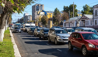 Продажи новых легковых авто в России снизились на 6,5% в августе