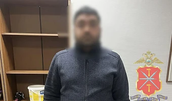 В Новомосковске задержан иностранец за попытку дать взятку полицейскому