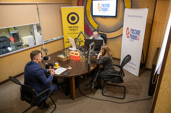 Слушателей «Русского Радио» ждет сертификат в центр военно-тактических игр и набор сладостей от «Тульских парков»