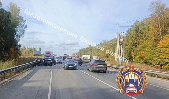 На трассе М-2 в ДТП с грузовиком MAN пострадали водитель и пассажирка