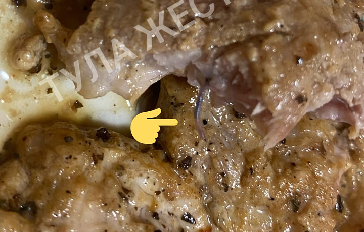 Жители Тульской области пожаловались на мясо с червями из магазина «Пятёрочка»
