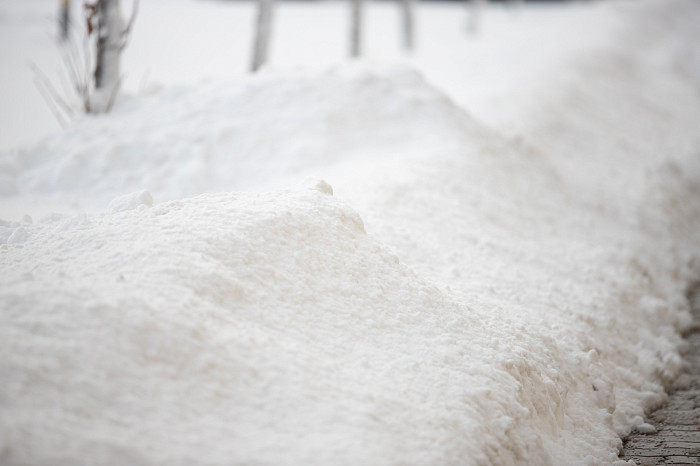 Тулу засыпало снегом: как в городе борются с последствиями стихии