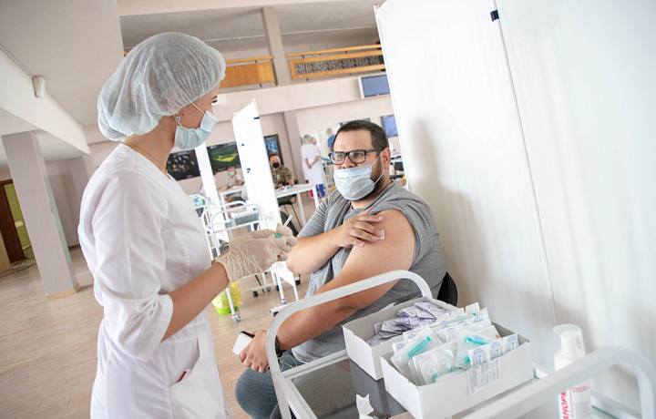 Роспотребнадзор может снова ввести ограничения, если ухудшится ситуация с ковидом