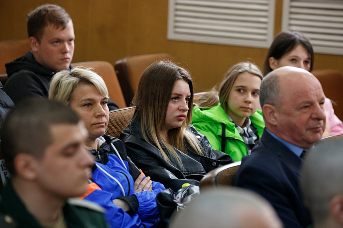 Первая группа тульских солдат-срочников отправилась к месту службы