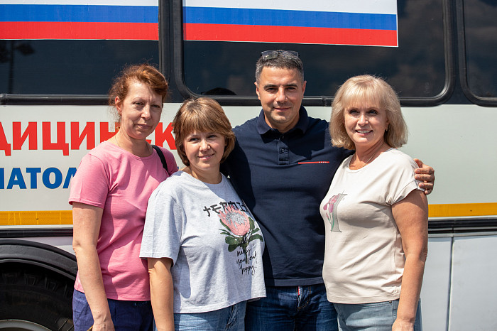 Бригада тульских медиков отправилась в ДНР для оказания медицинской помощи местным жителям