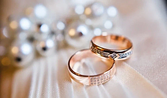 В Госдуме предложили наказывать женщин за фиктивные браки с бойцами СВО ради выплат