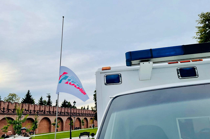 Тулякам показали автомобили скорой помощи разных лет: фоторепортаж