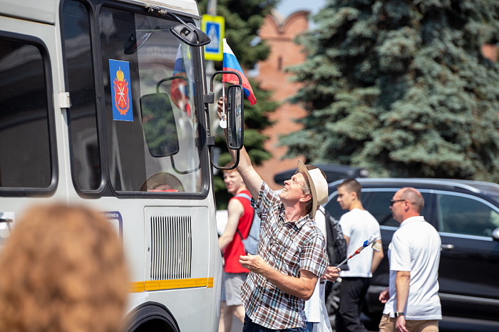 Бригада тульских медиков отправилась в ДНР для оказания медицинской помощи местным жителям