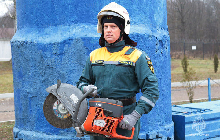 Тульский спасатель Александр Романов стал рекордсменом фестиваля «Созвездие мужества»