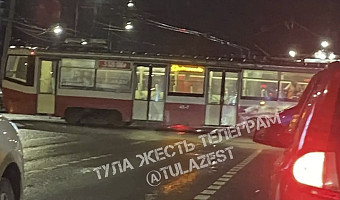 ДТП с трамваем и легковушкой произошло на проспекте Ленина в Туле