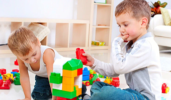 В Тульской области может появиться бонус для бабушек, помогающих сидеть с детьми