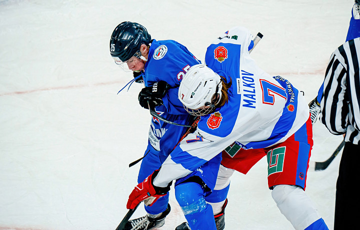 Тульская команда «Академия Михайлова-Юниор» проиграла «СКА-Карелии» со счетом 0:4