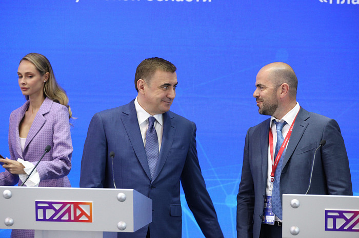 Почти 51,5 млрд рублей инвестиций и сотни новых рабочих мест. Каким был для Тульской области второй день ПМЭФ