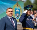 Алексей Дюмин поздравил тульских десантников с Днем ВДВ