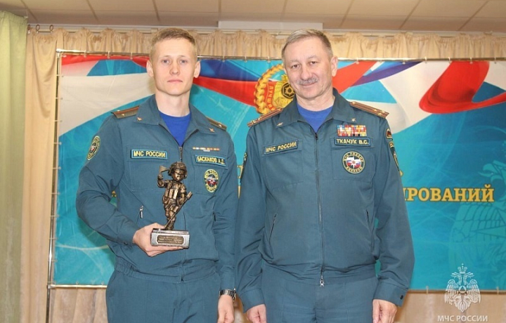 Тульский спасатель стал одним из лучших пиротехников в МЧС