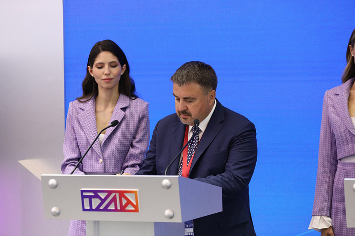 Почти 51,5 млрд рублей инвестиций и сотни новых рабочих мест. Каким был для Тульской области второй день ПМЭФ