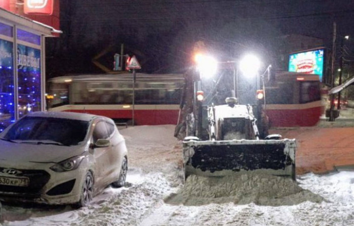 Ночью в Туле продолжат убирать улицы от снега
