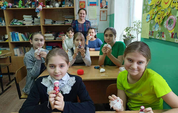 Обереги для участников СВО изготовили в Одоевском районе