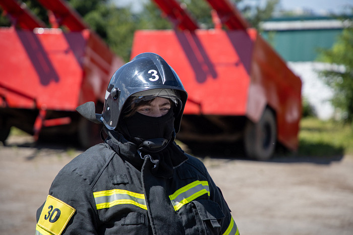 Один час в роли пожарного: Корреспондент Тульской службы новостей «спас человека из огня»