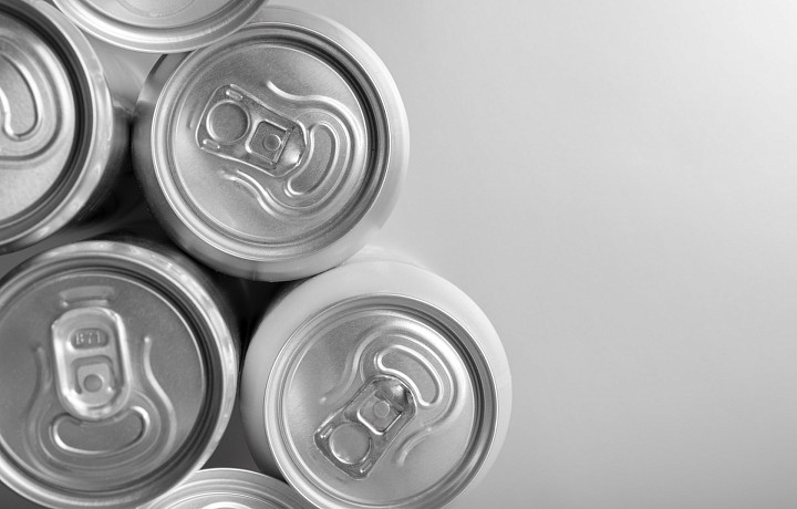 Эффективней, чем кофе: гастроэнтеролог рассказала, как энергетические напитки влияют на организм 