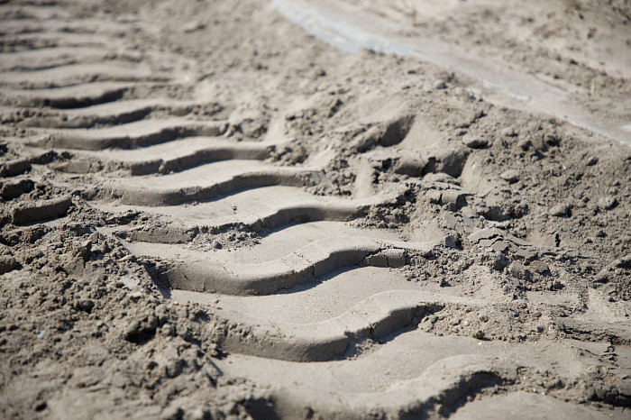 Уборка мусора ведется круглосуточно на тульских улицах