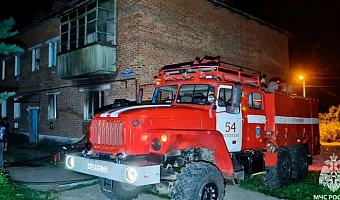 Мужчина погиб в горящей квартире в тульском Болохово