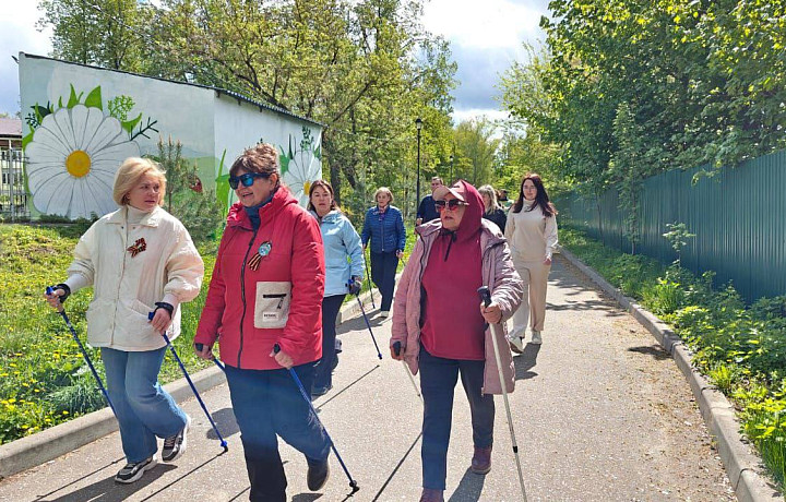 Жители Ясногорска прошли по «Маршруту здоровья»