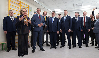 Валентина Матвиенко посетила открытие Центра инноваций в травматологии и ортопедии в Туле