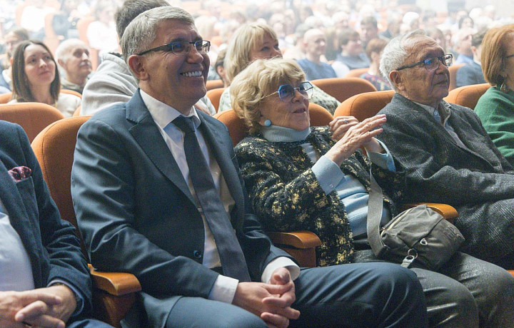 Туляков приглашают на бесплатный просмотр документальных фильмов фестиваля "Кино и музыка"