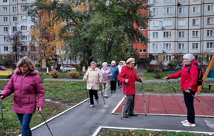 Туляки приняли участие в тренировке по северной ходьбе