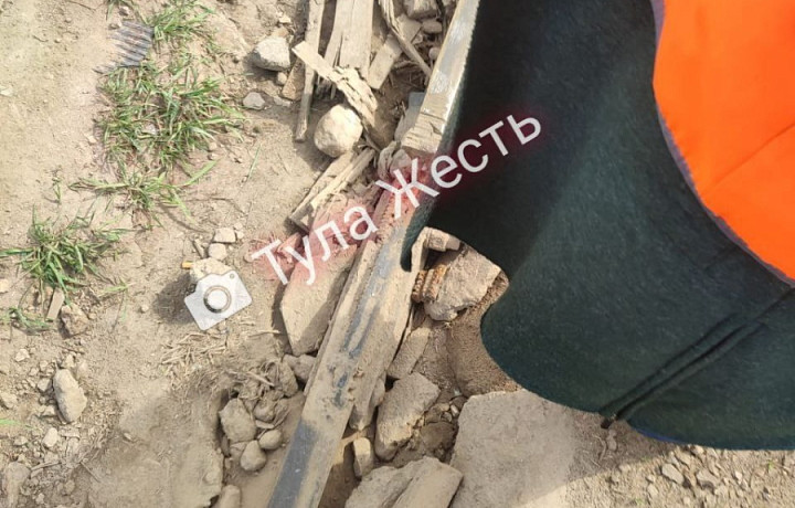 На Павшинском мосту в Туле встали трамваи из-за поломки рельсов