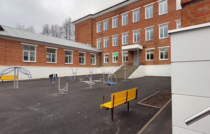 В Киреевском районе открыли школу после задержки с ремонтом