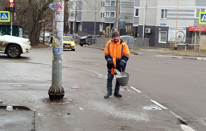С улиц Тулы за сутки вывезли 80 кубометров смета