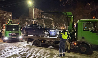 В Туле эвакуировали 20 машин, помешавших уборке снега