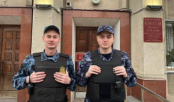 Судебные приставы в Туле помогли пенсионерке, почувствовавшей себя плохо после заседания