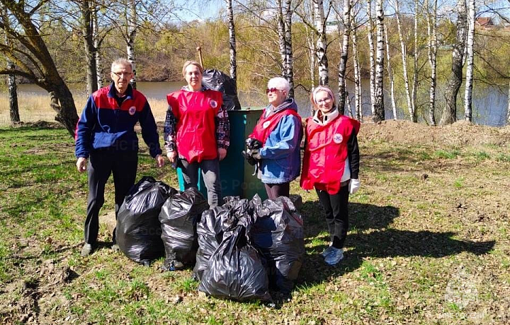 Спасатели провели операцию «Чистый берег» на реке Веневке в Тульской области