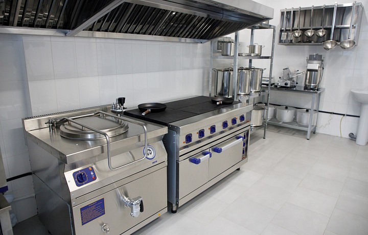 В России в два раза вырос спрос на поваров-кассиров