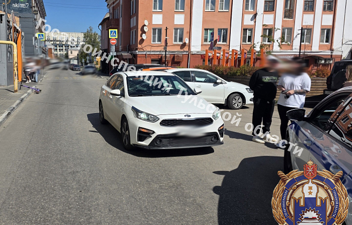 В Учетном переулке Тулы автоледи на Kia сбила подростка на электросамокате
